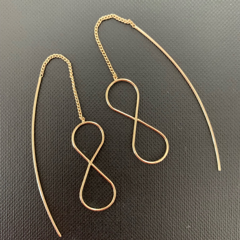 Infinite ♾ drop earrings